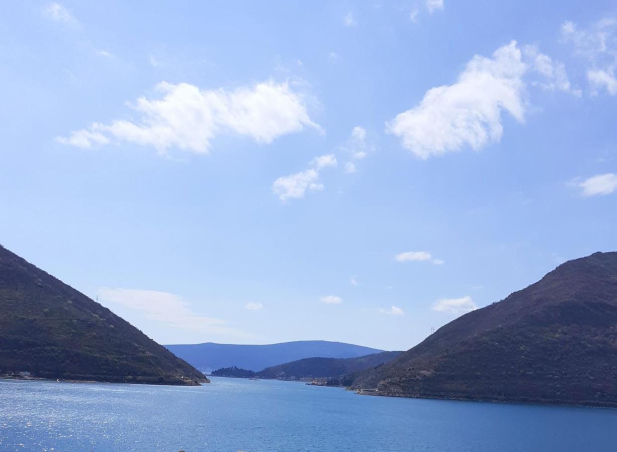 Bella Vista Zmukic Apartment Perast Exterior foto