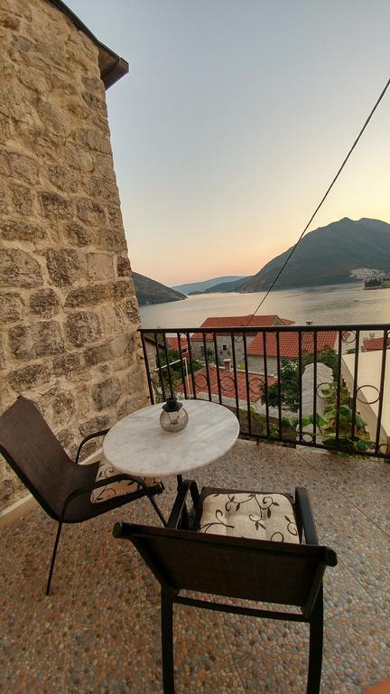Bella Vista Zmukic Apartment Perast Exterior foto